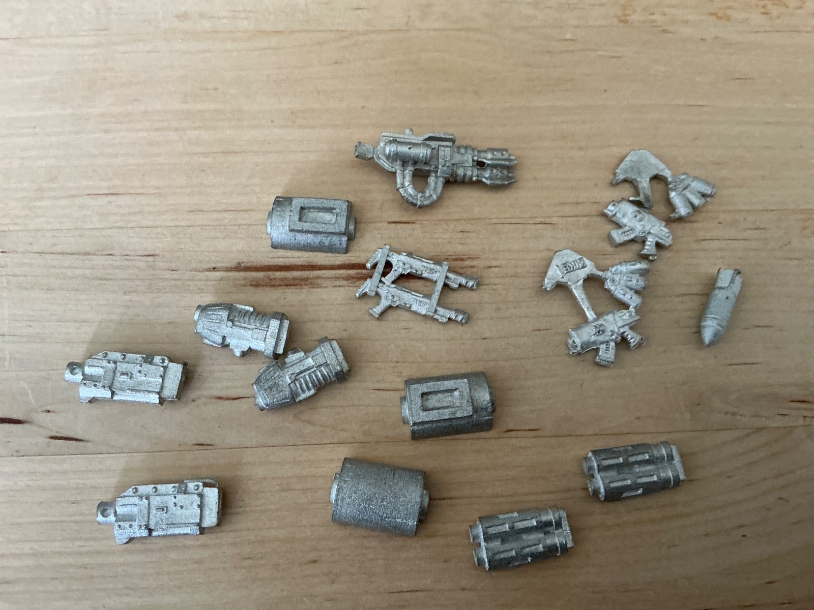 Warhammer 40k Metal Tank Bits and Weapons (AD)