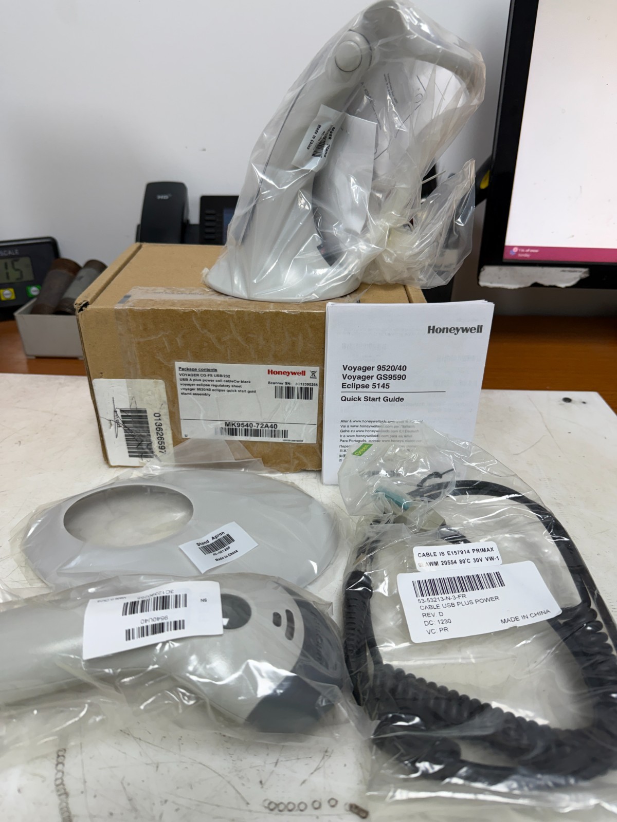 👀 NEW HONEYWELL VOYAGER CG-RS/232 GRAY LASER BARCODE SCANNER MK9540-72A40