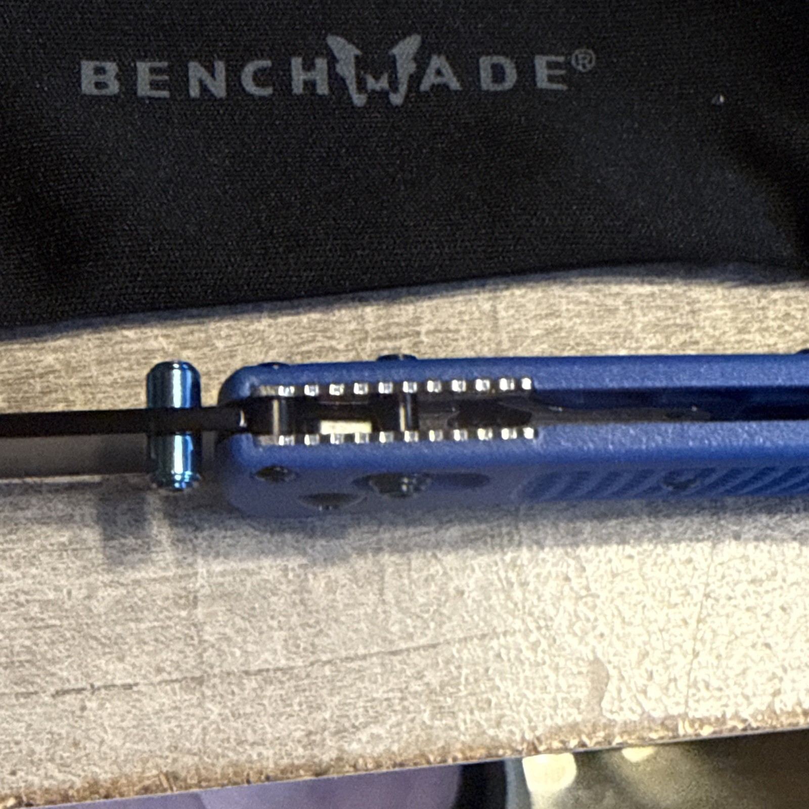 Bugout* 535 Blue S30V AXIS Lock Ultra EDC Black Blade Authniticity unverified