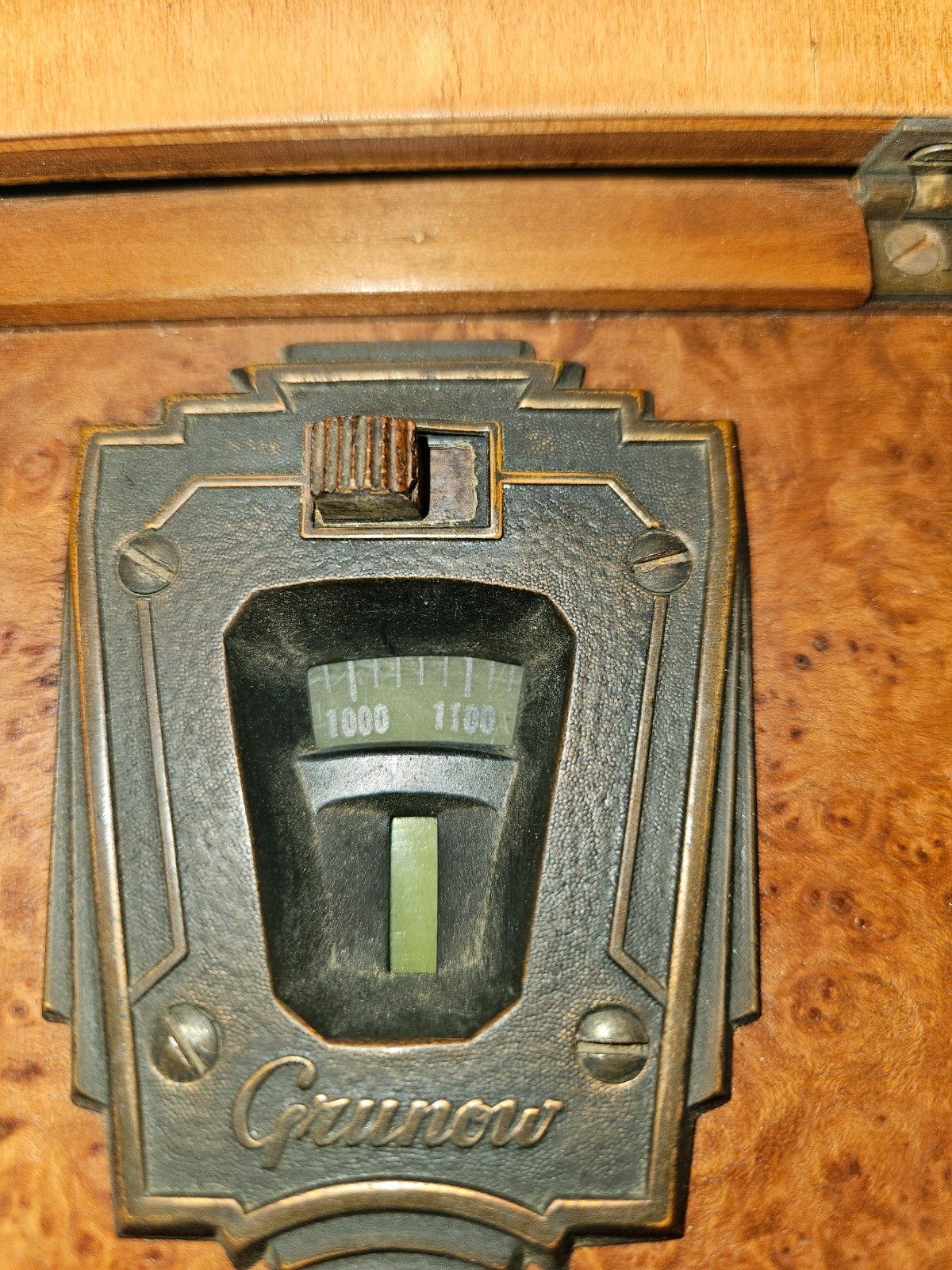 GRUNOW Wired Radio Remote Control Chassis 2A Burl Box Cloth Cord Model 1101