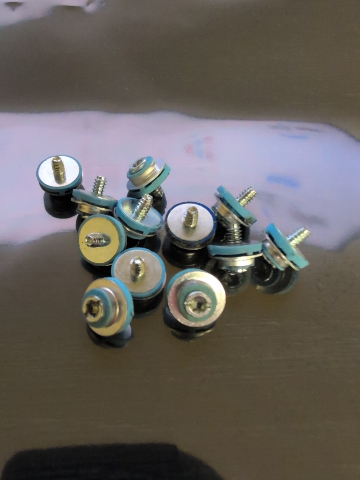 Lot of 12  HP Desktop 3.5" Blue Hard Disk Drive HDD Mounting Screws