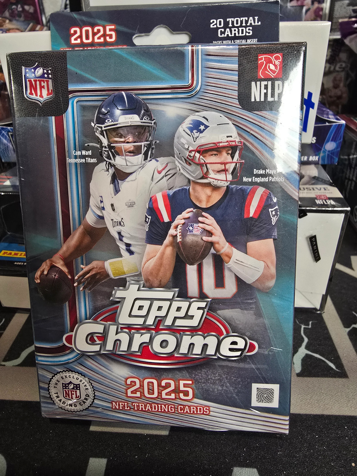 2025 Topps Chrome Football Hanger Box