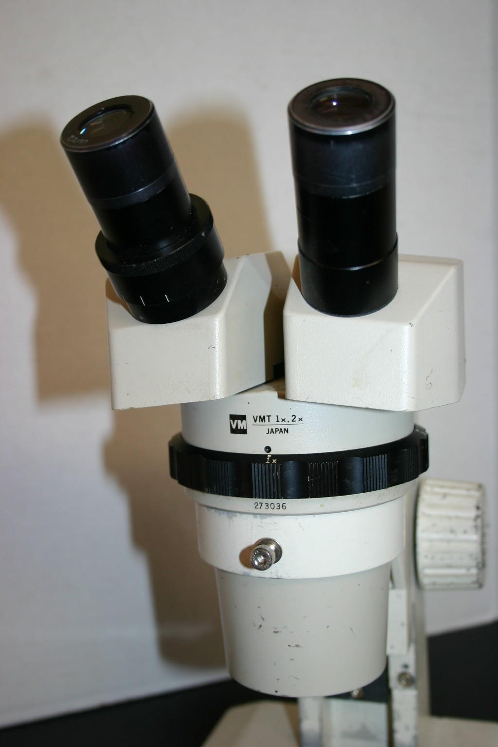 Olympus VMT Stereozoom Microscope Dual Fixed Magnification 15-30X Desktop