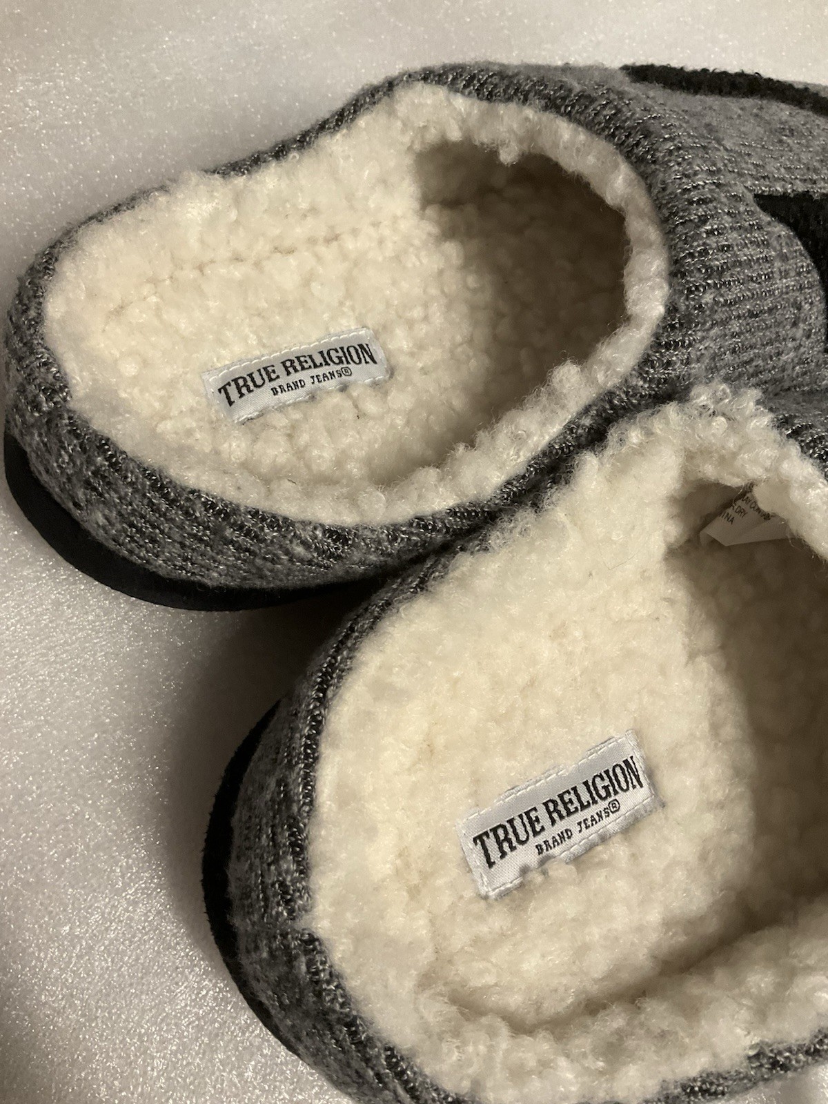 Men’s True Religion Grey Black Slippers Size S (7-8)