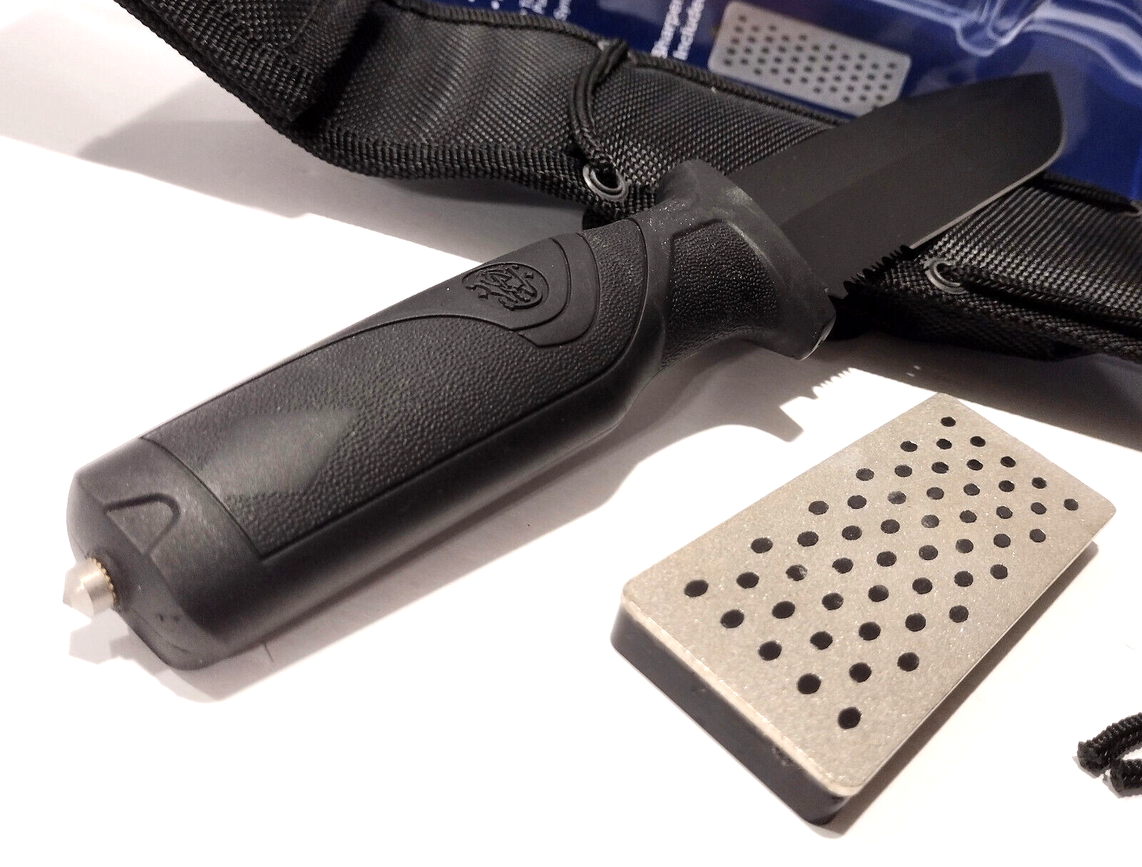 Smith & Wesson Glass Breaker Sharpening Stone Search & Rescue Fixed Blade Knife