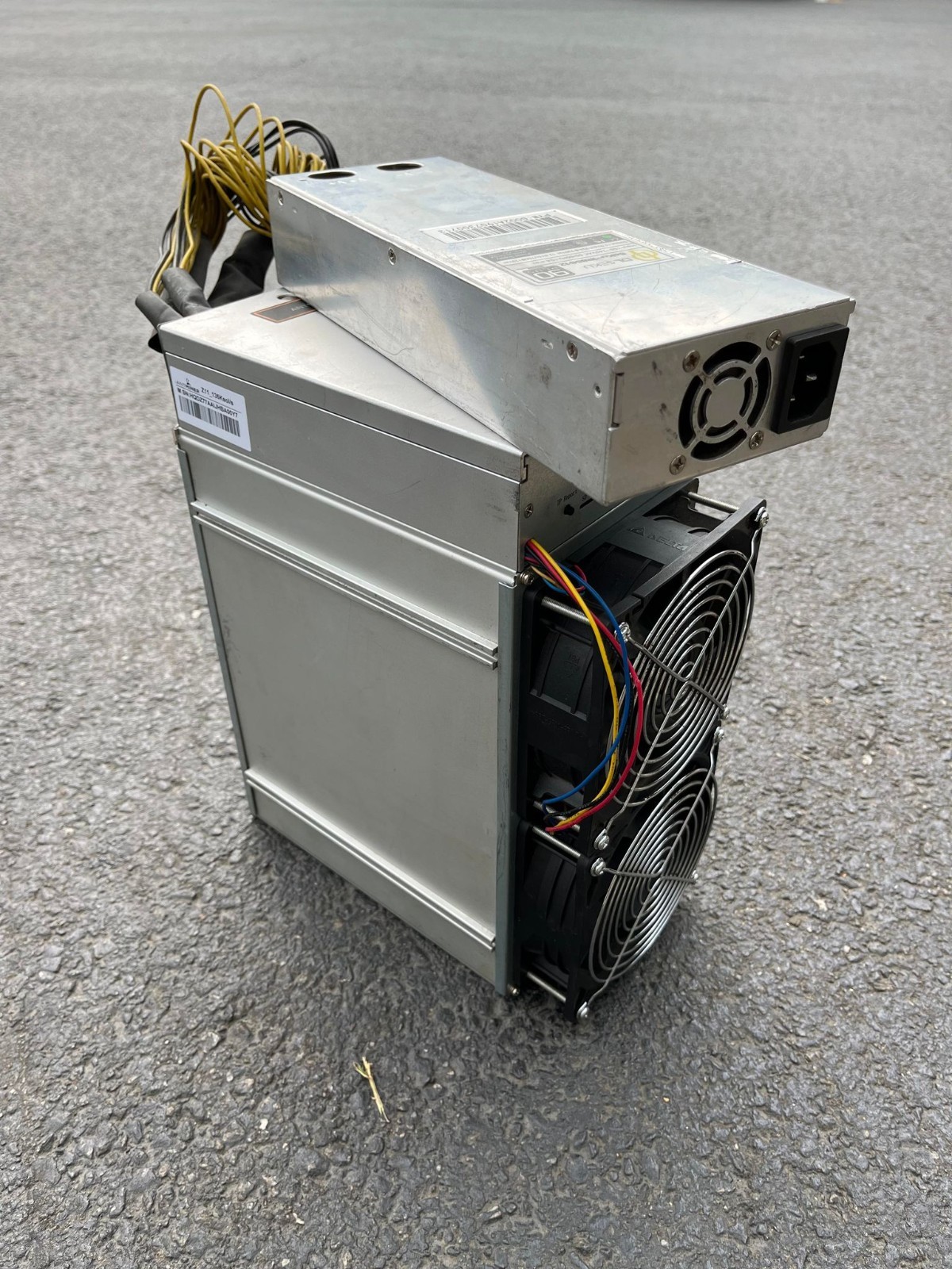 Bitmain Antminer Z11 135Ksol/s ZEC ZCASH miner with Factory PSU -=SERVICED=-