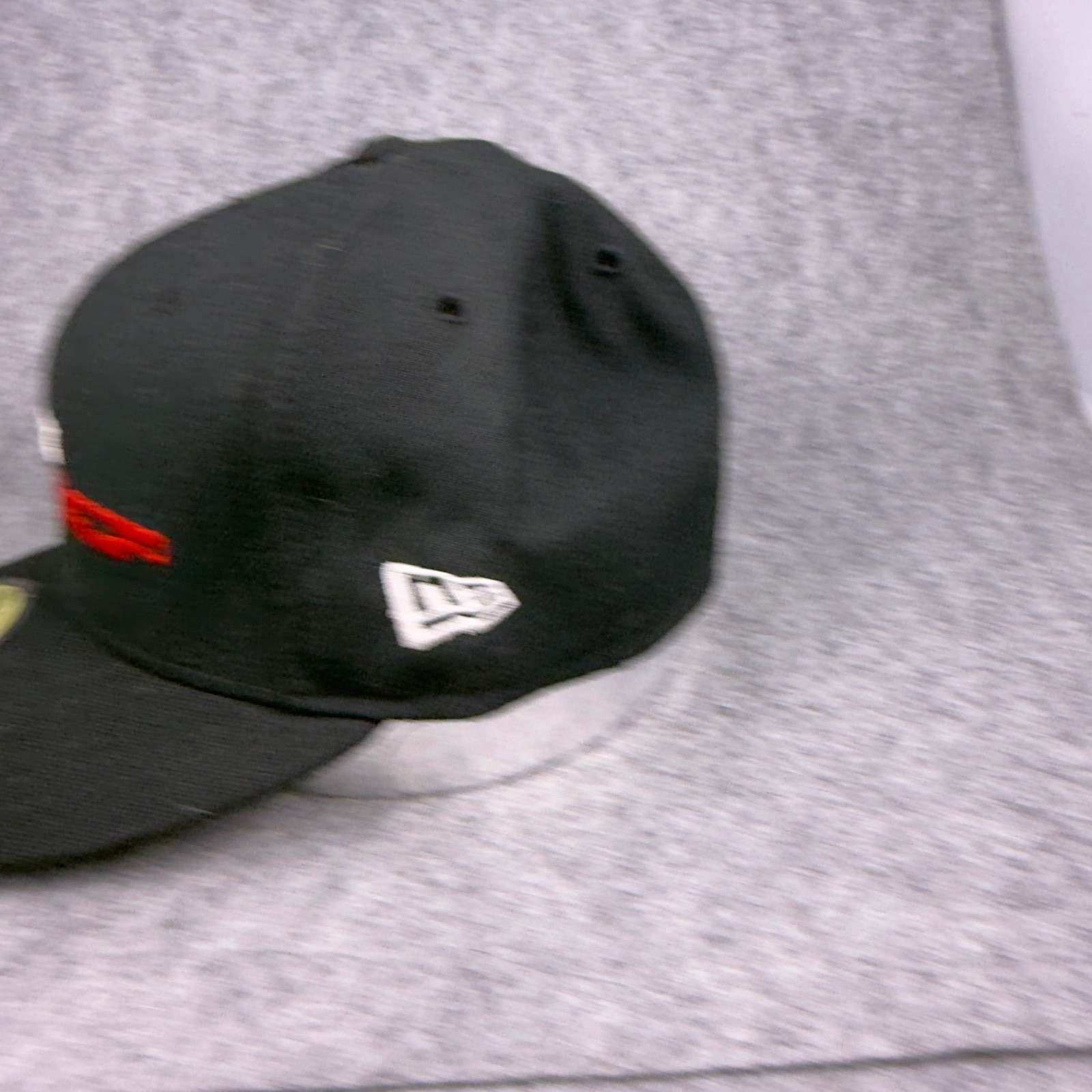 New Era 59FIFTY Oakley Throwback Black Fitted Cap Size 7
