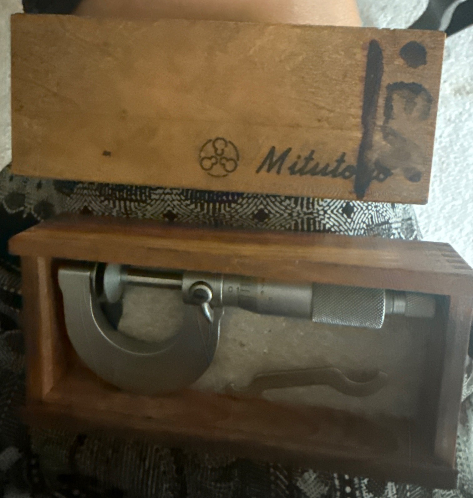 Mitutoyo Tubular Inside Micrometer with Wooden Box Vintage Machinist Tools