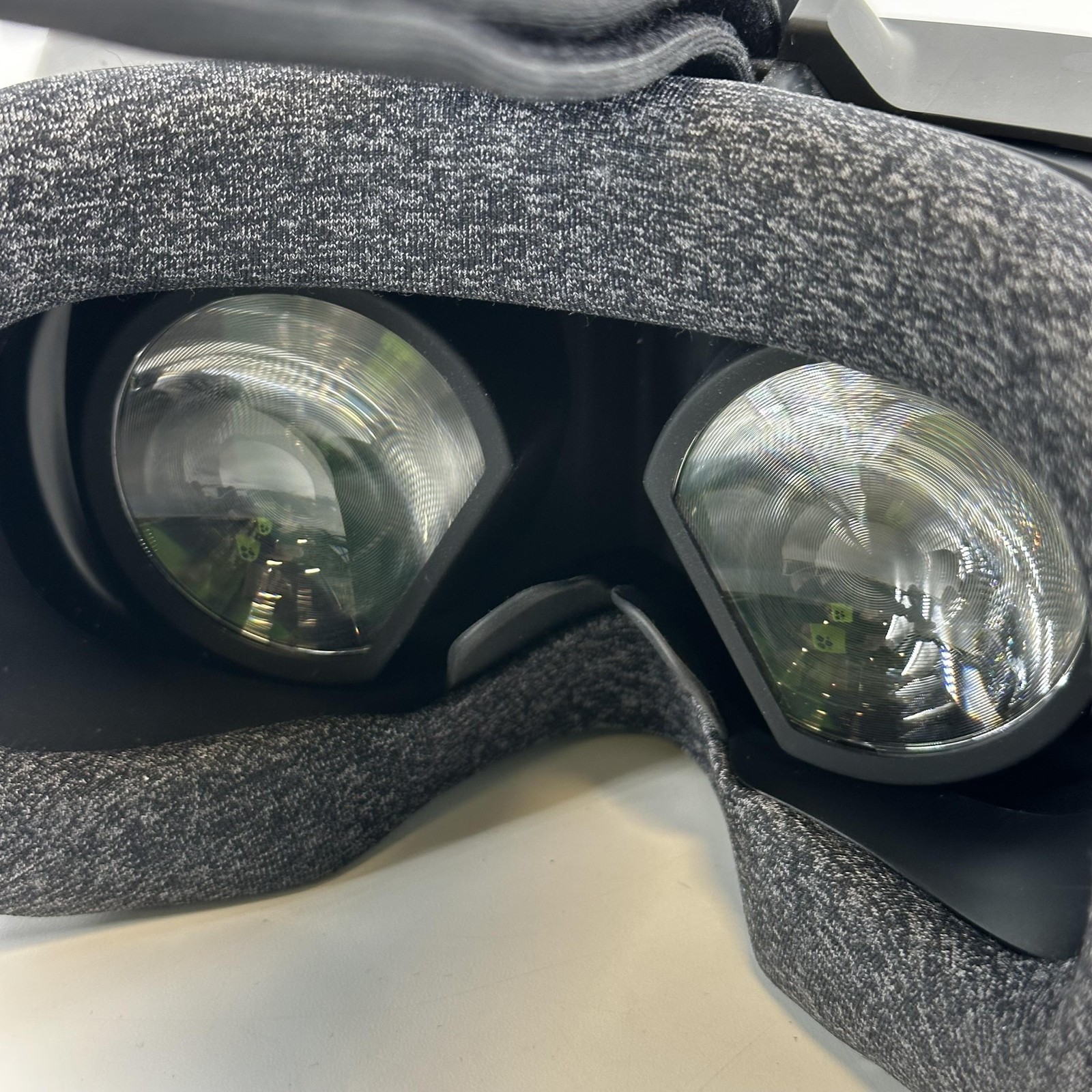 Valve Index VR Headset w/ Power Cord/Controllers/Base Stations - Good