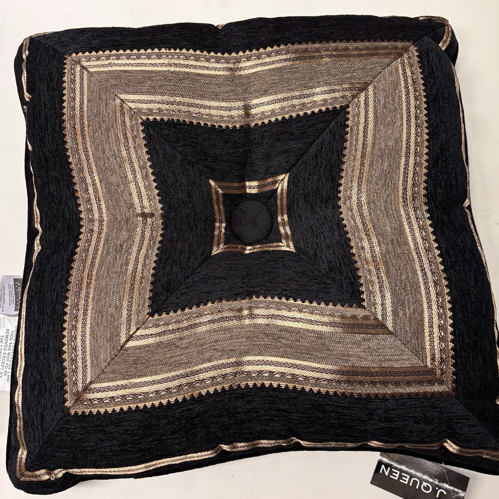 J QUEEN NEW YORK Bradshaw Black Tufted Square Fashion Pillow 18x18 NEW