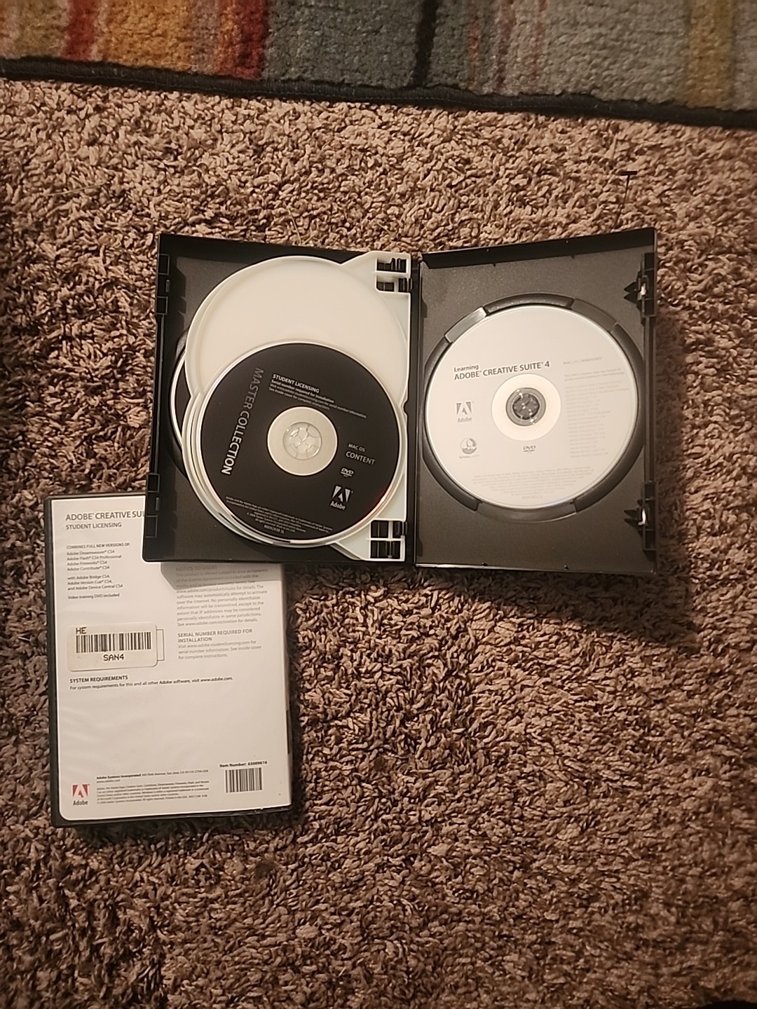ADOBE CS4 CREATIVE SUITE 4 MASTER COLLECTION DVD Windows (Student Licensing)