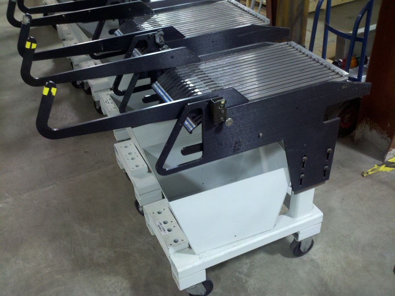 Universal  GSM Feeder Trolley (140697)