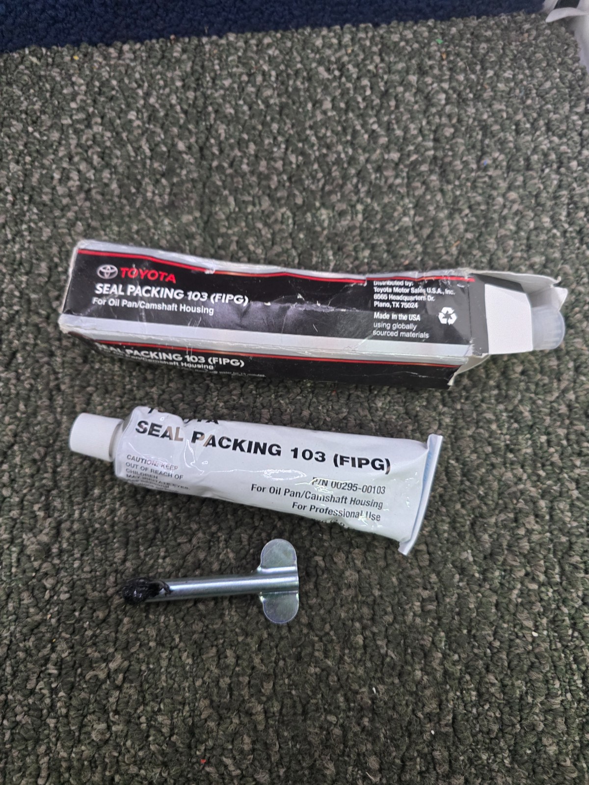 Toyota 00295-00103 Seal Packing 103 FIPG Black For Oil Pan / Camshaft Housing