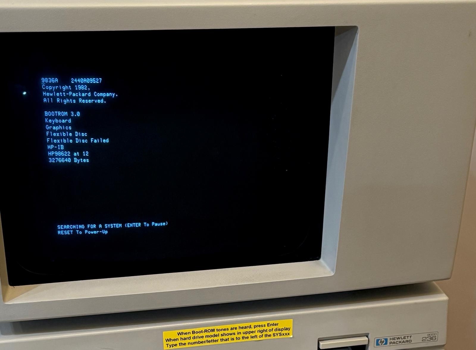 Vintage 1982 Hewlett Packard HP 9836A Computer Model 236
