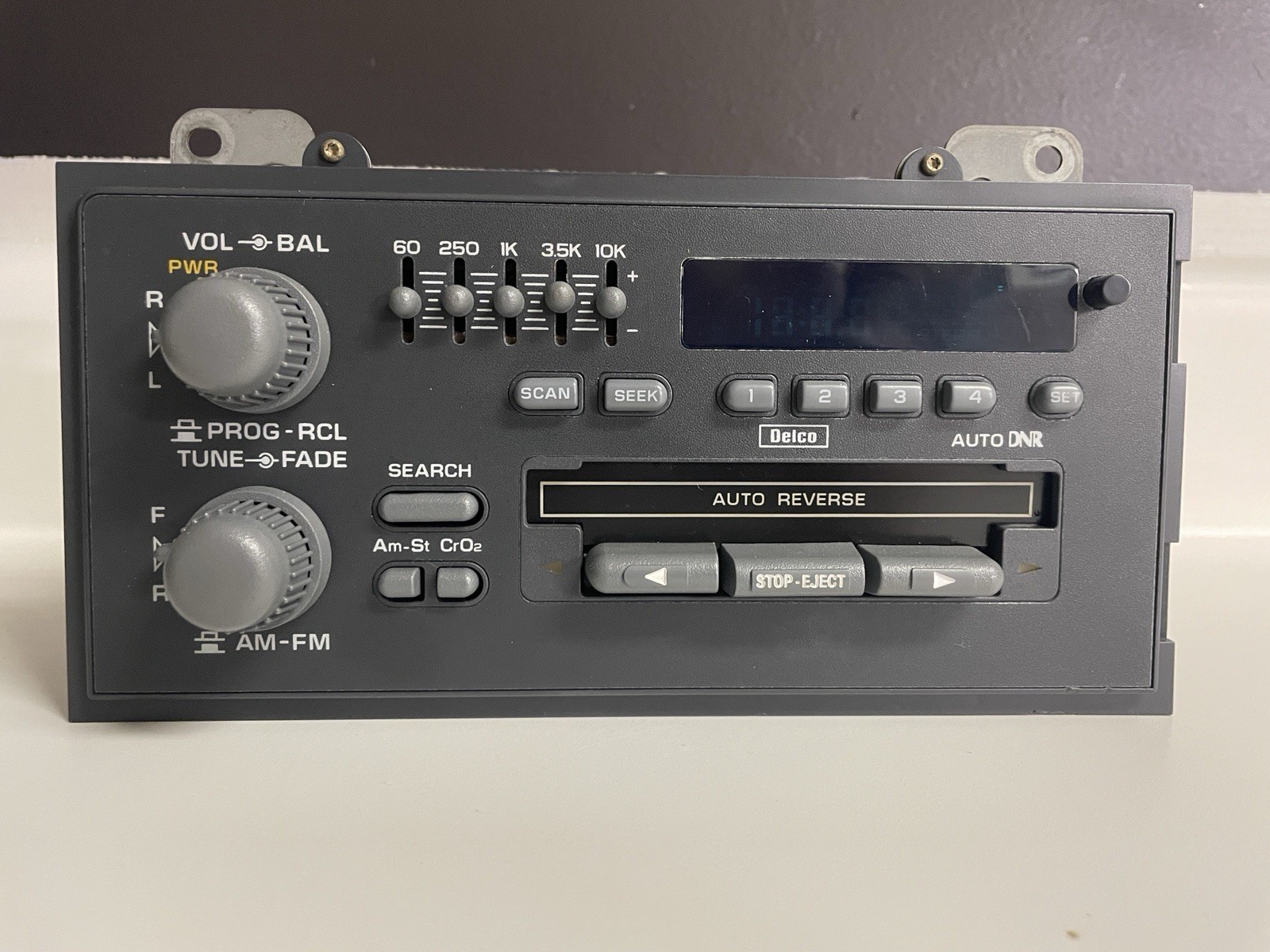 94 - 97 Chevy Delco AM/FM radio w/Bluetooth, fits Blazer Jimmy Sonoma S10 trucks