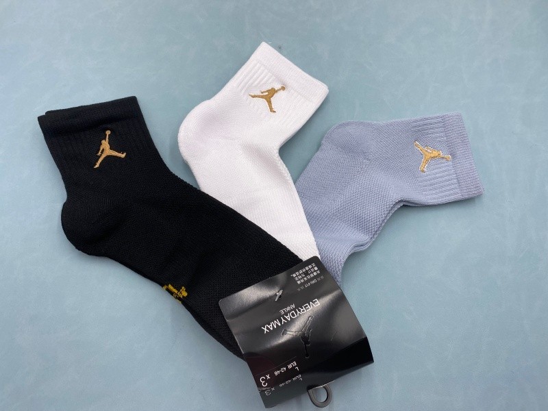 3 Pairs Nike Everyday Air Jordan Athletic Performance Ankle Socks Men Size L