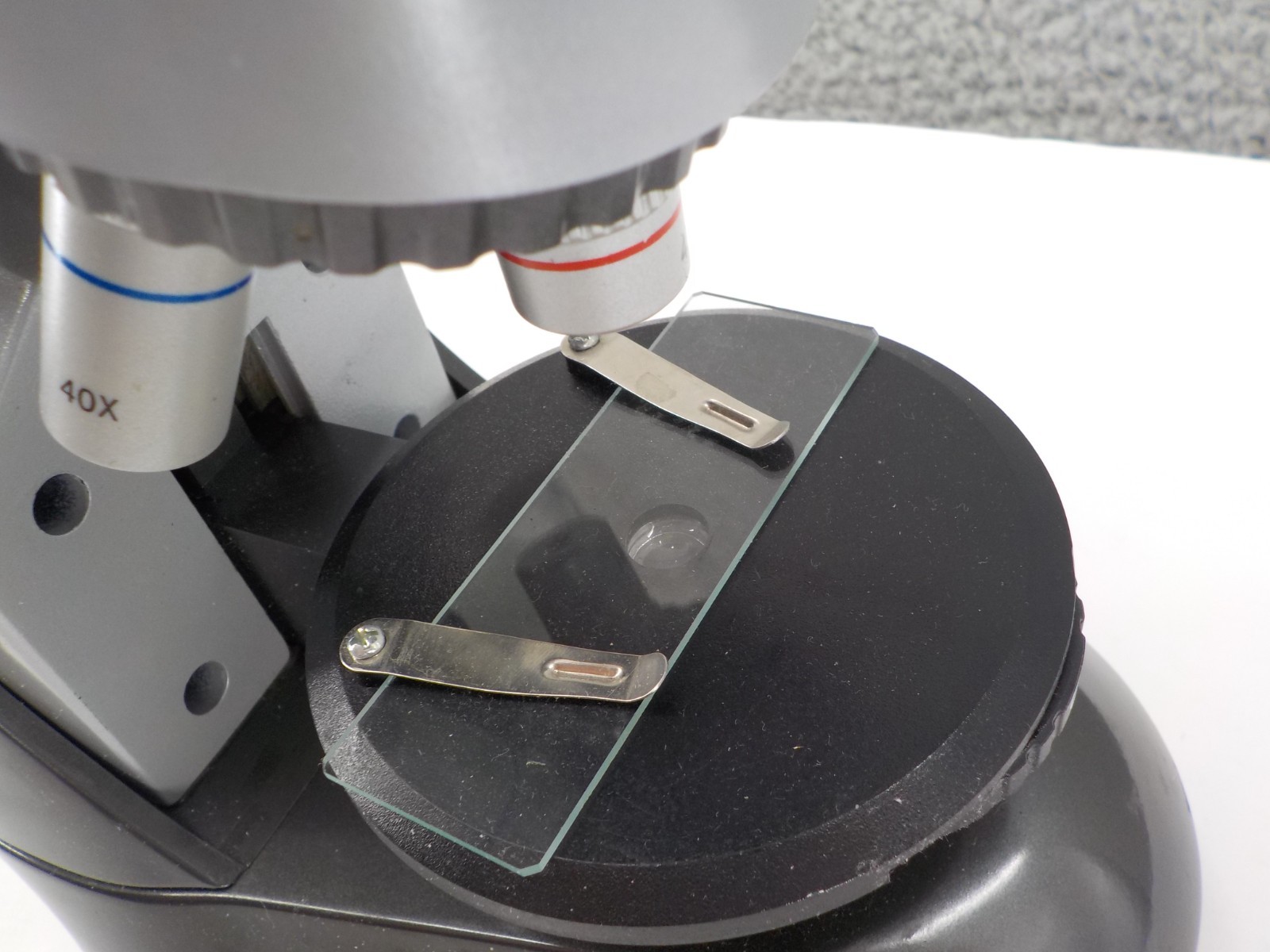 USED EDU SCIENCE STUDENT MICROSCOPE WITH CARRYING CASE SPECIMAN VIALS MSNG PCS