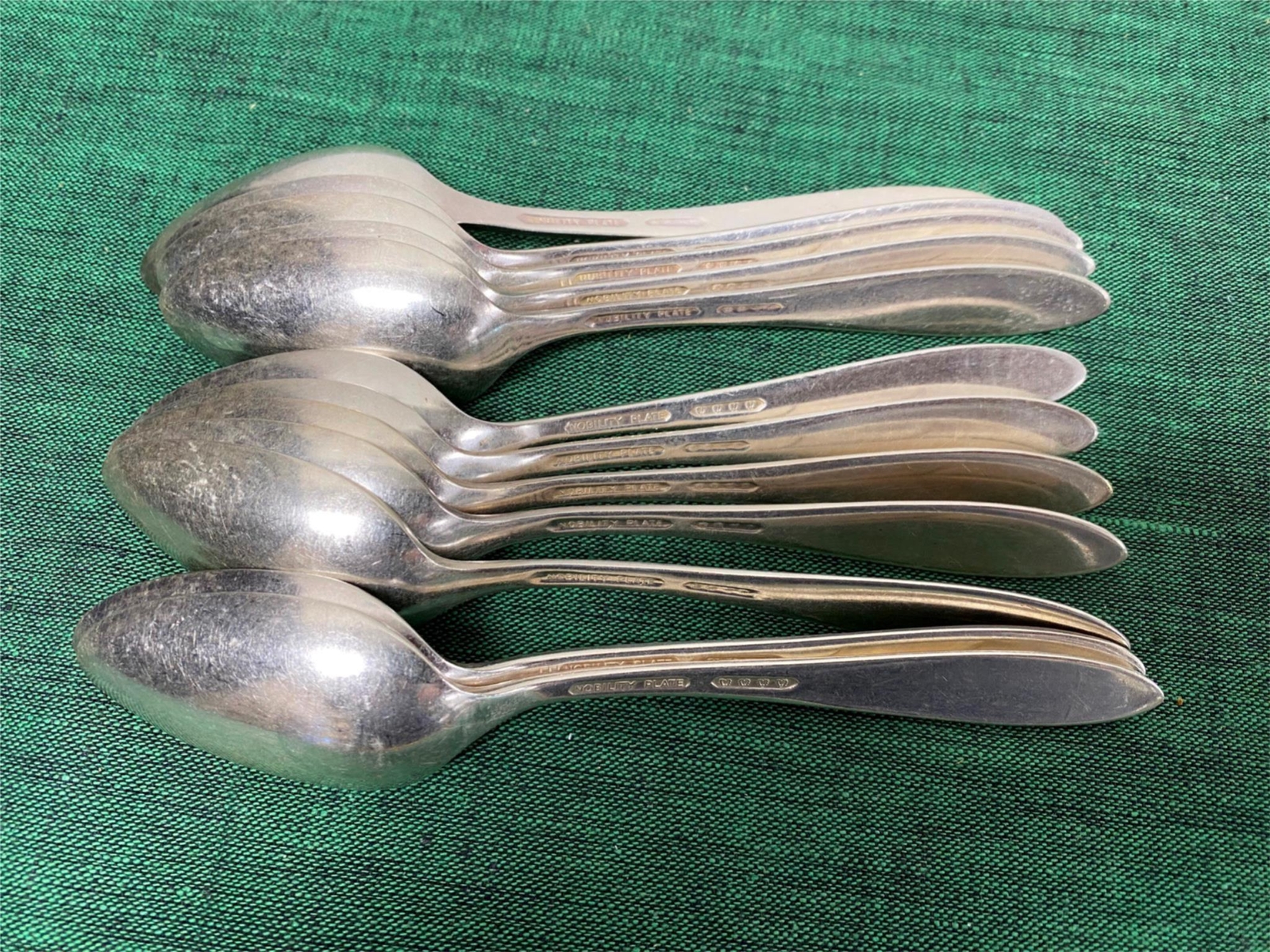 Oneida / Nobility Silverplate REVERIE Teaspoons x12