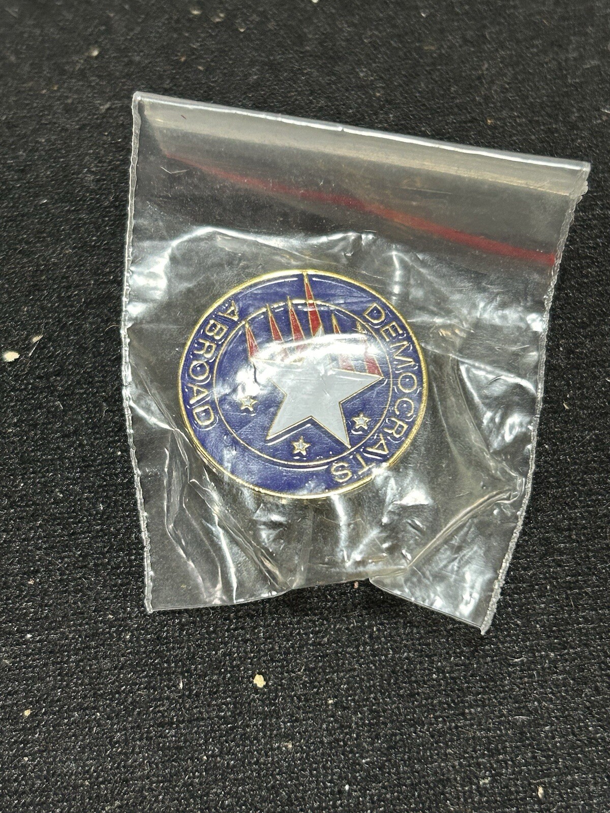 DEMOCRATS ABROAD POLITICAL PIN, APPROX 3/8 INCH