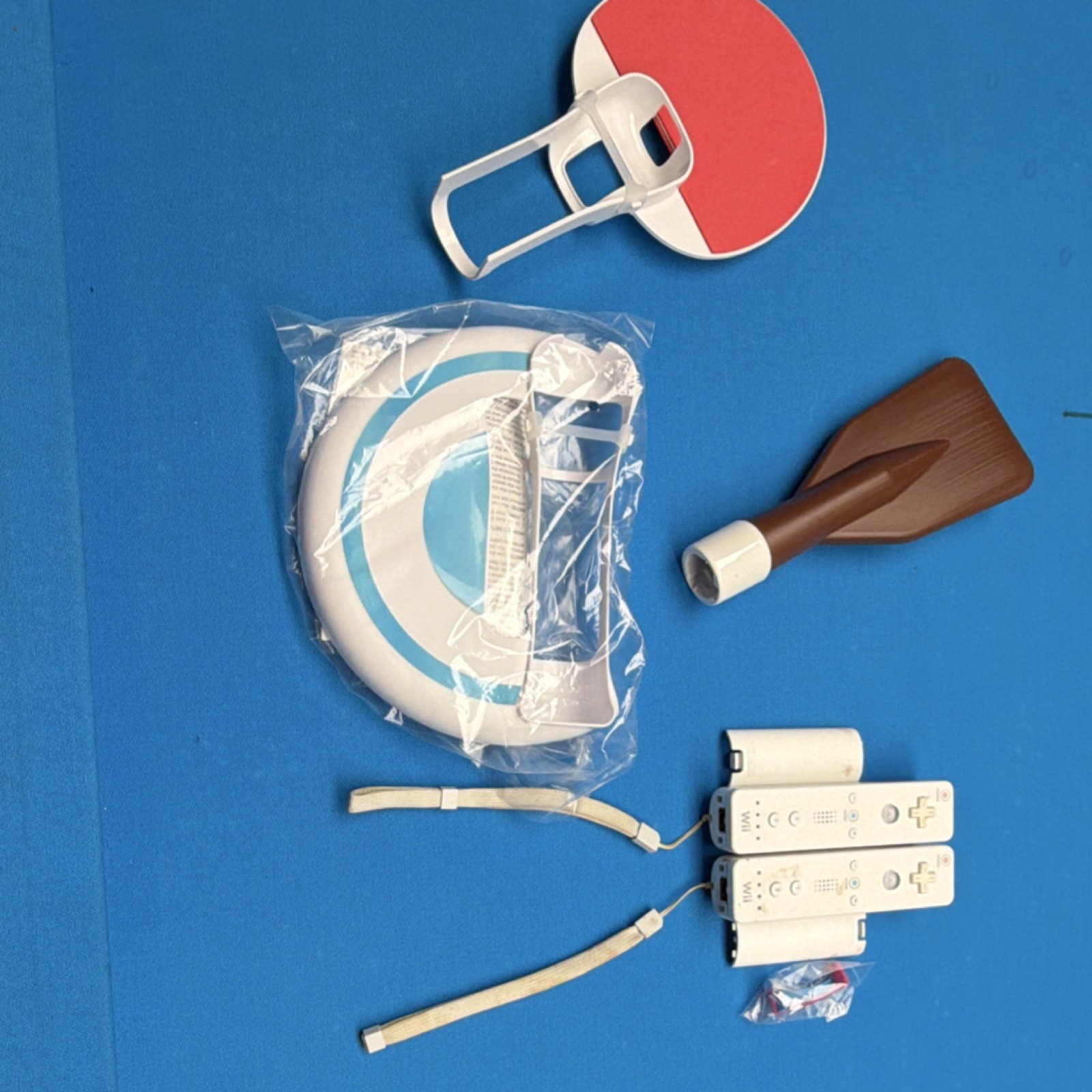 Nintendo Wii Wireless Bowling Ball Shell Bundle: Remote, Nunchuk, Covers, Straps