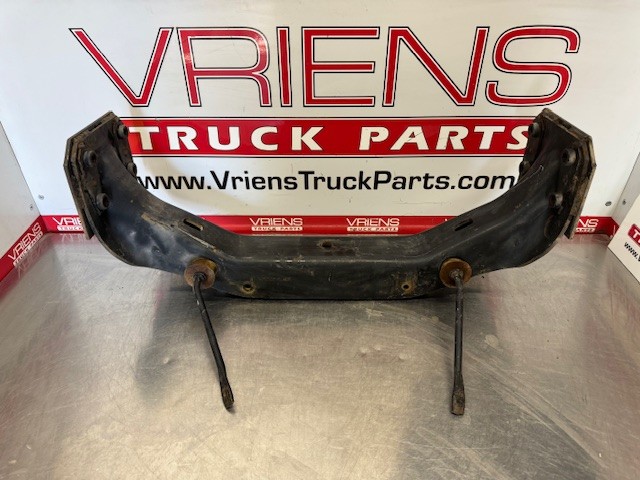 INTERNATIONAL 3532952C5 CROSSMEMBER-ENGINE SUPPORT