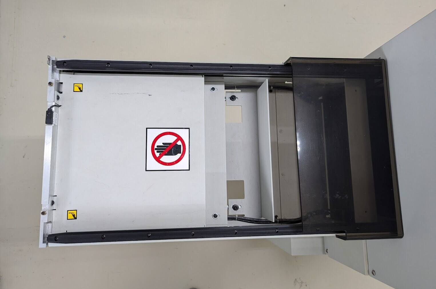 Universal Instruments Direct Pick Tray Feeder DPTF 4557G
