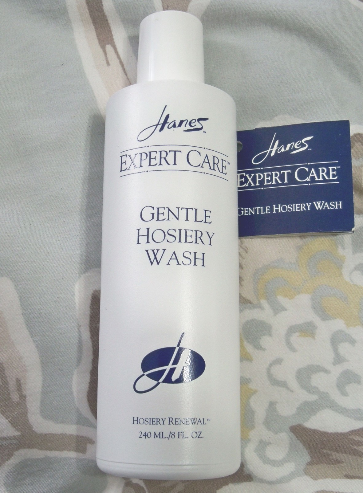 Hanes Expert Care Hosiery Renewal Gentle Hosiery Wash 8fl oz - NEW
