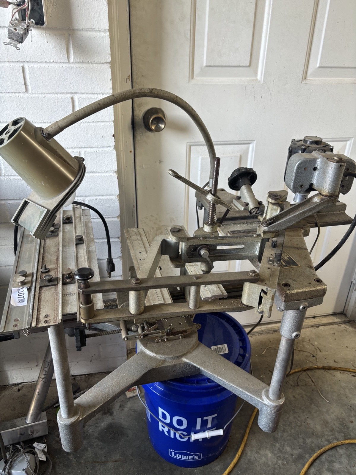 Large Hermes Engraving Machine On Stand w spare part machine