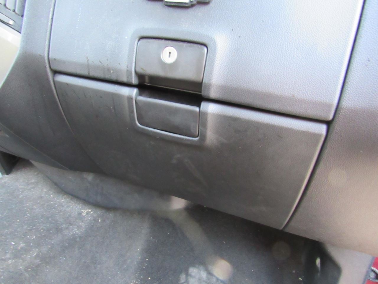 SILVRDO15 2014 Glove Box 1067062