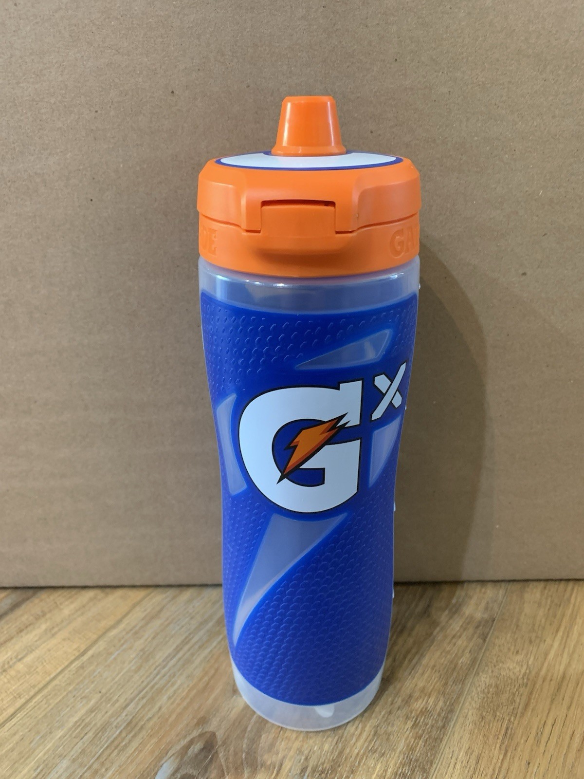 NEW! Gatorade Gx Hydration System Non-Slip 30oz Squeeze Water Bottle
