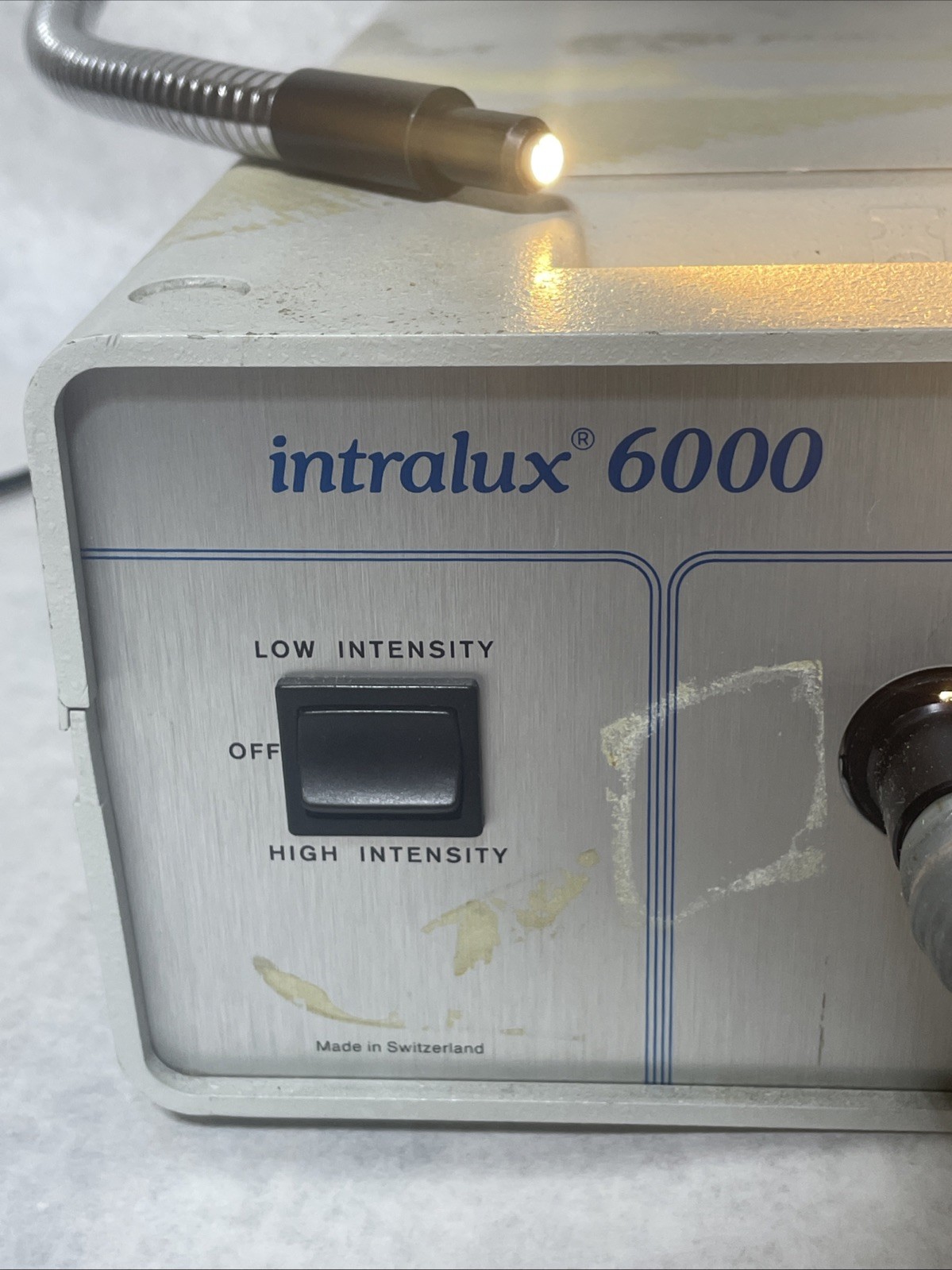 Volpi 6000-1 Intralux Fiber Optic Light Source 10257 Used