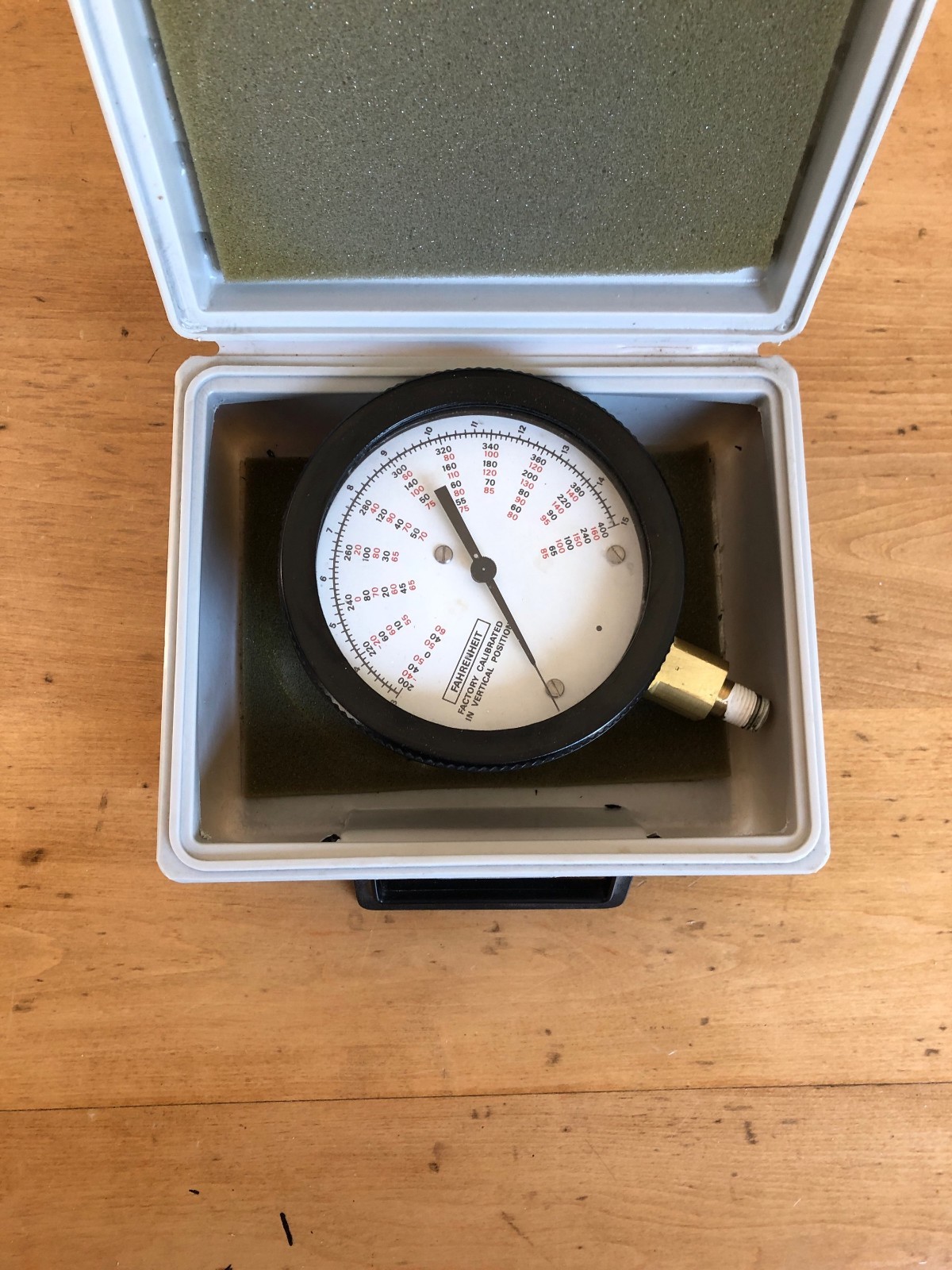 Fahrenheit Temperature Gauge 5" Round 200-400 Range with Case