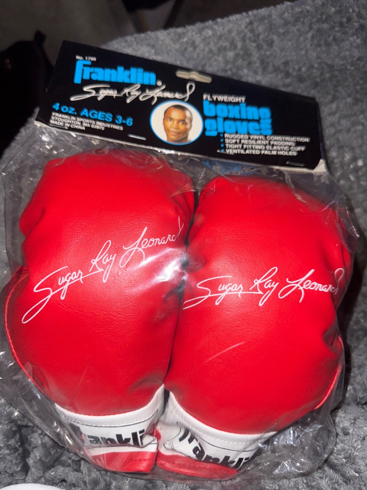 New Franklin Sugar Ray Leonard Flyweight Boxing Gloves Youth Size Red Color