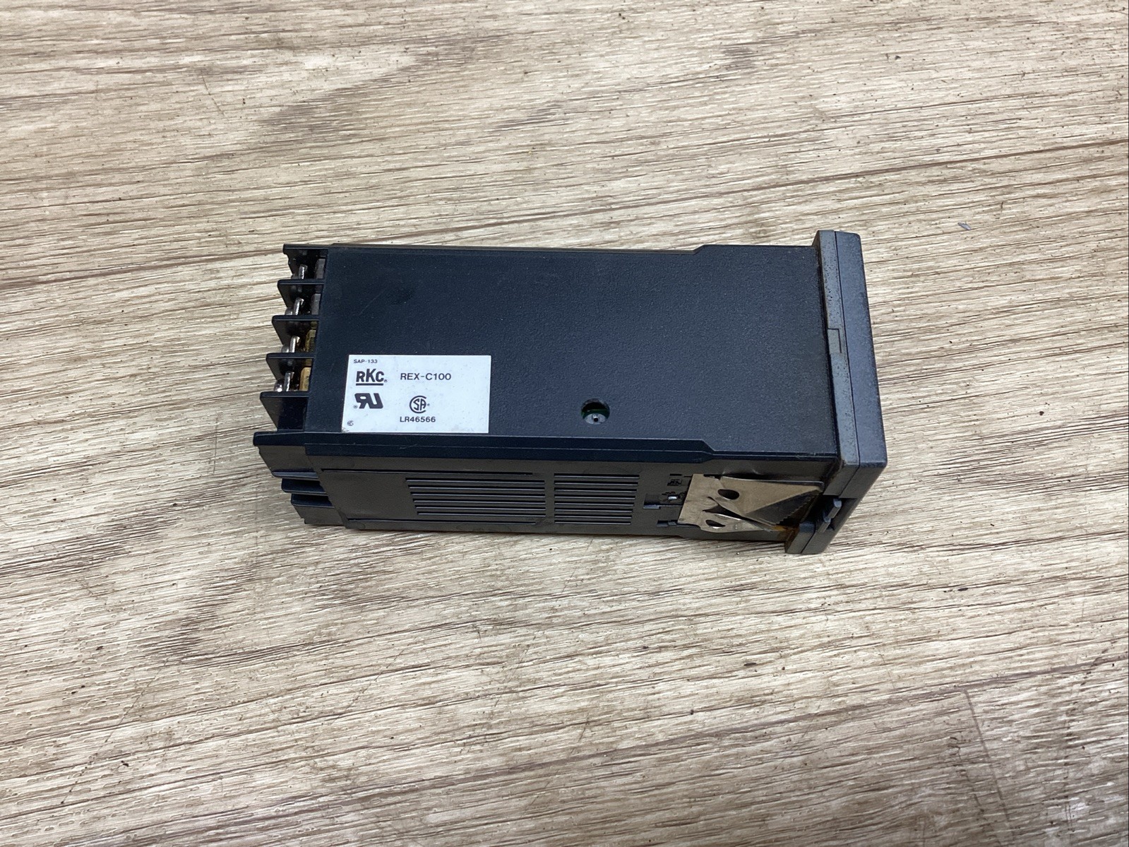 (READ) Syscon Temperature Controller REX-C100 98D07182 219-232-3900 #824L66