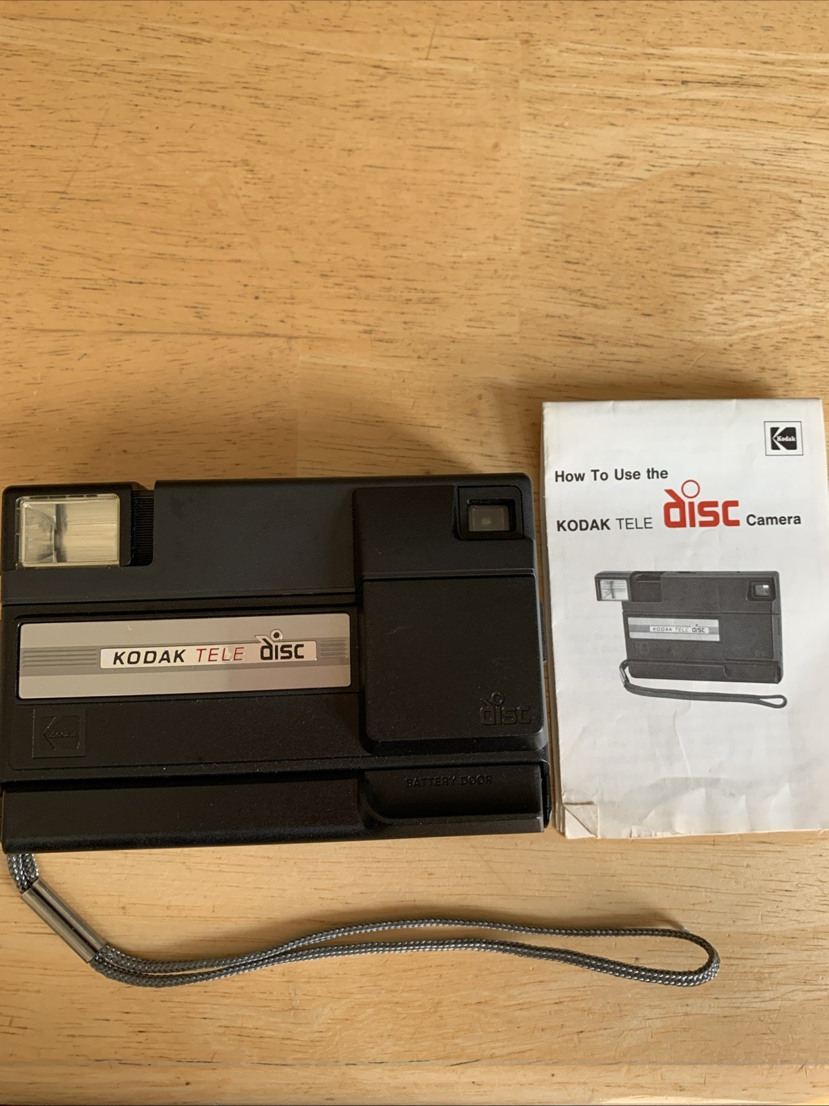 Vintage Kodak Tele Disc Point & Shoot Film Camera Works w/manual