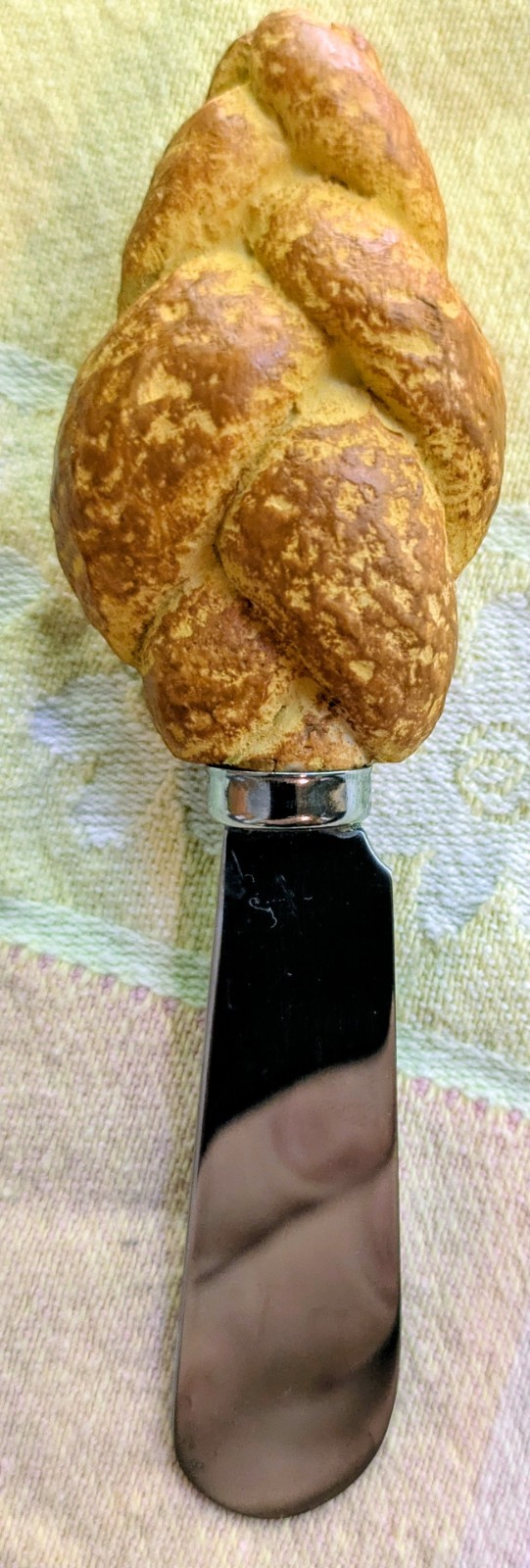 Mr Spreader Small Knives, 4 Piece With Pretzel Handles