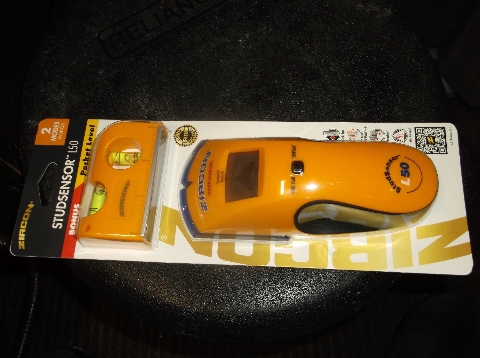 Zircon StudSensor L50 Edge Finding Electronic Stud Finder Sensor w/Pocket Level