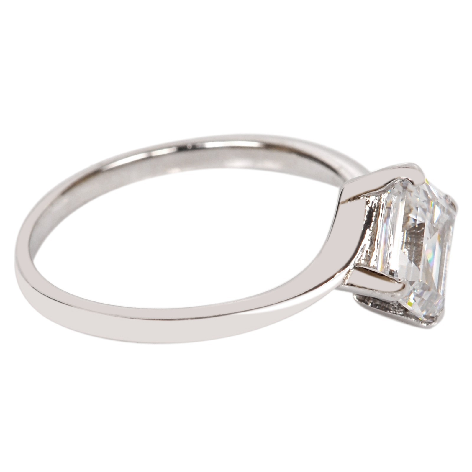 D/VVS1 2.00 Carats Octagon Shape Solitaire Ring In 925 Silver - Tariffs Free
