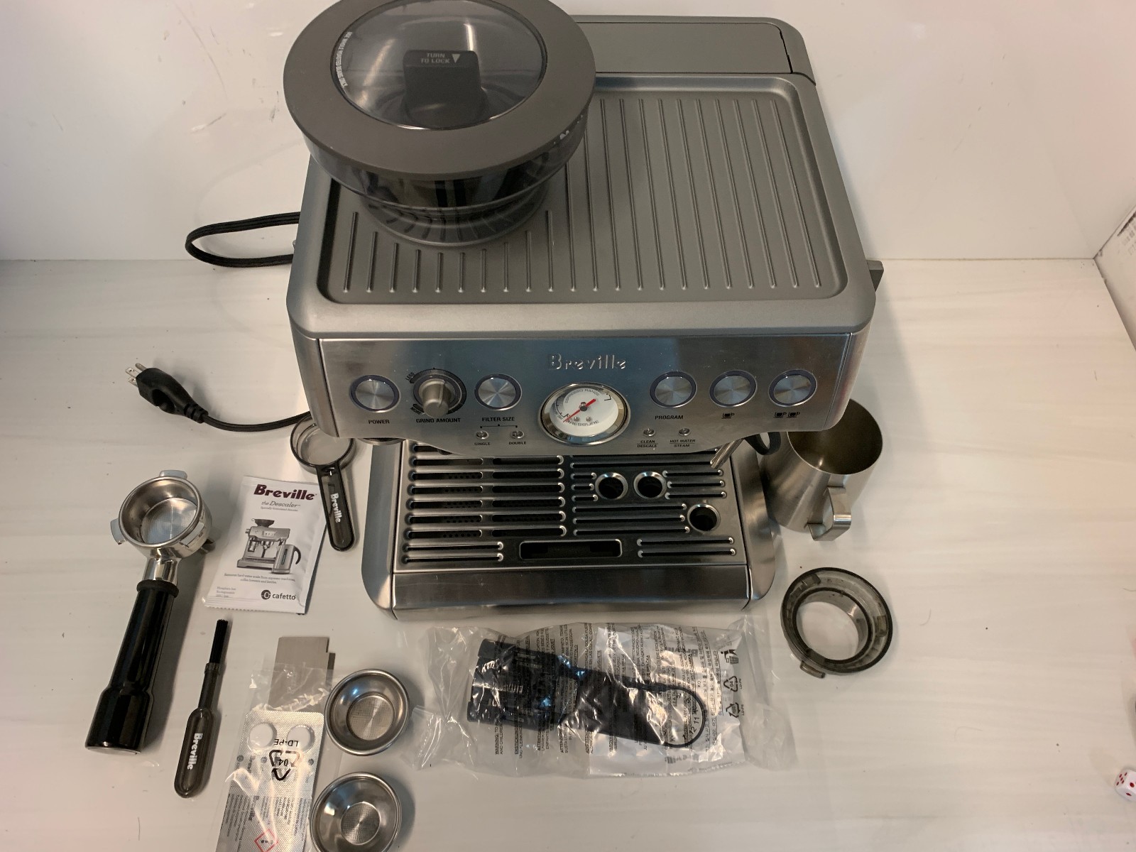 Breville Barista Express BES870XL Espresso Machine Brushed Stainless Steel