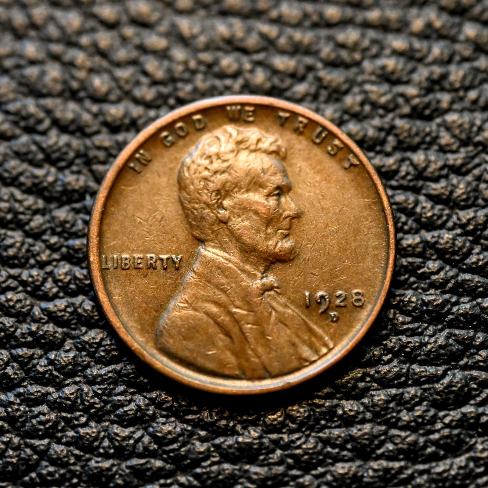 1928-D Lincoln Cent ~ XF / EF Condition ~ COMBINED SHIPPING!
