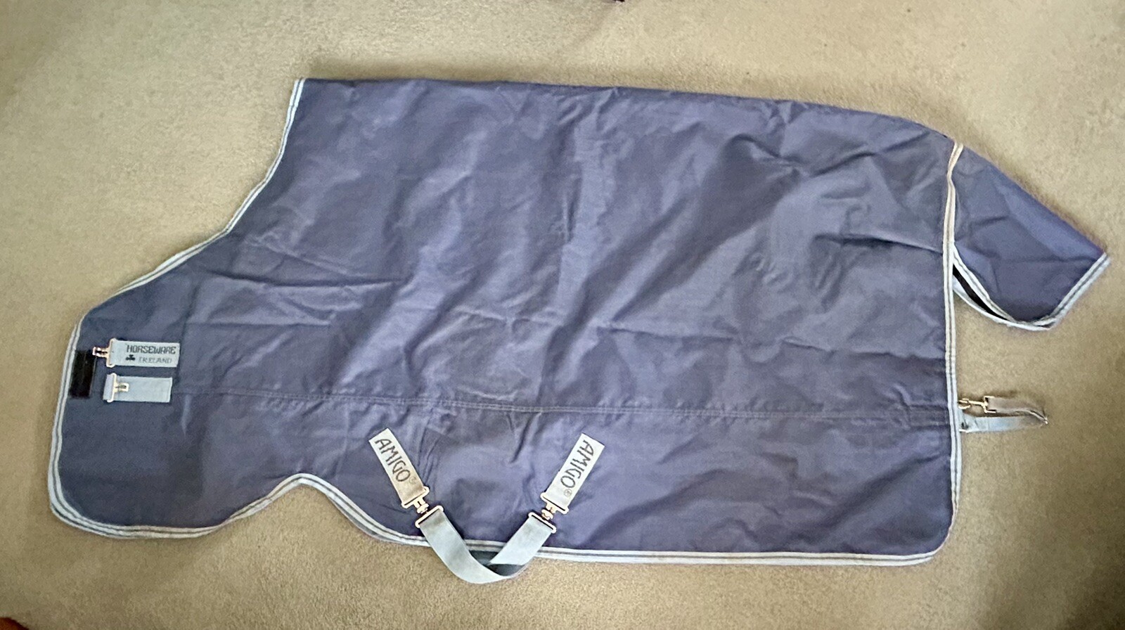 HorseWare Amigo Hero XL Turnout Blanket Size 69” 200fill