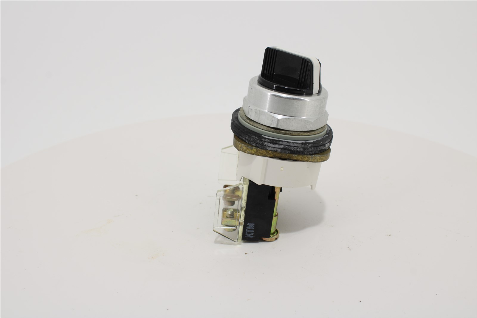 Allen-Bradley 800T-H19D1 Selector Switch | 2-Position | Spring Return | 1 NO