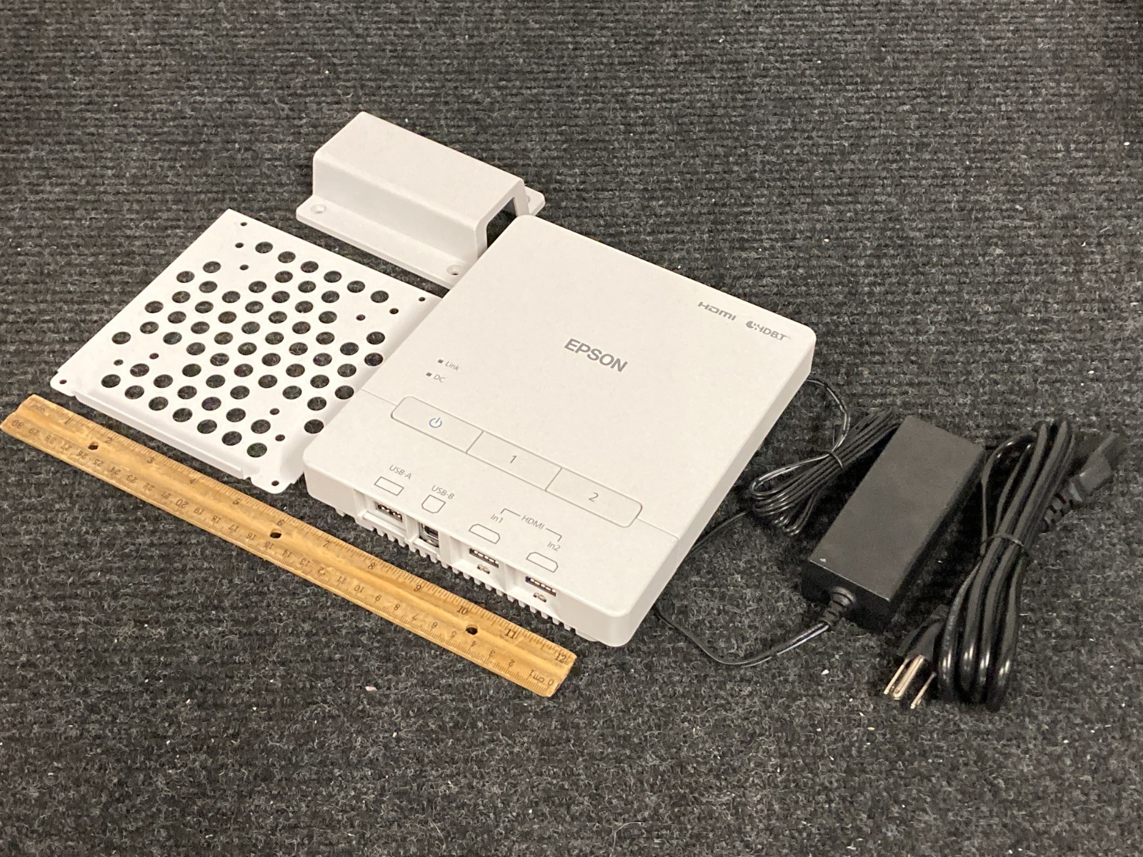 Epson ELPHD02 HDBT HDMI Display Transmitter w/ Brackets, Adapter & Power Cord