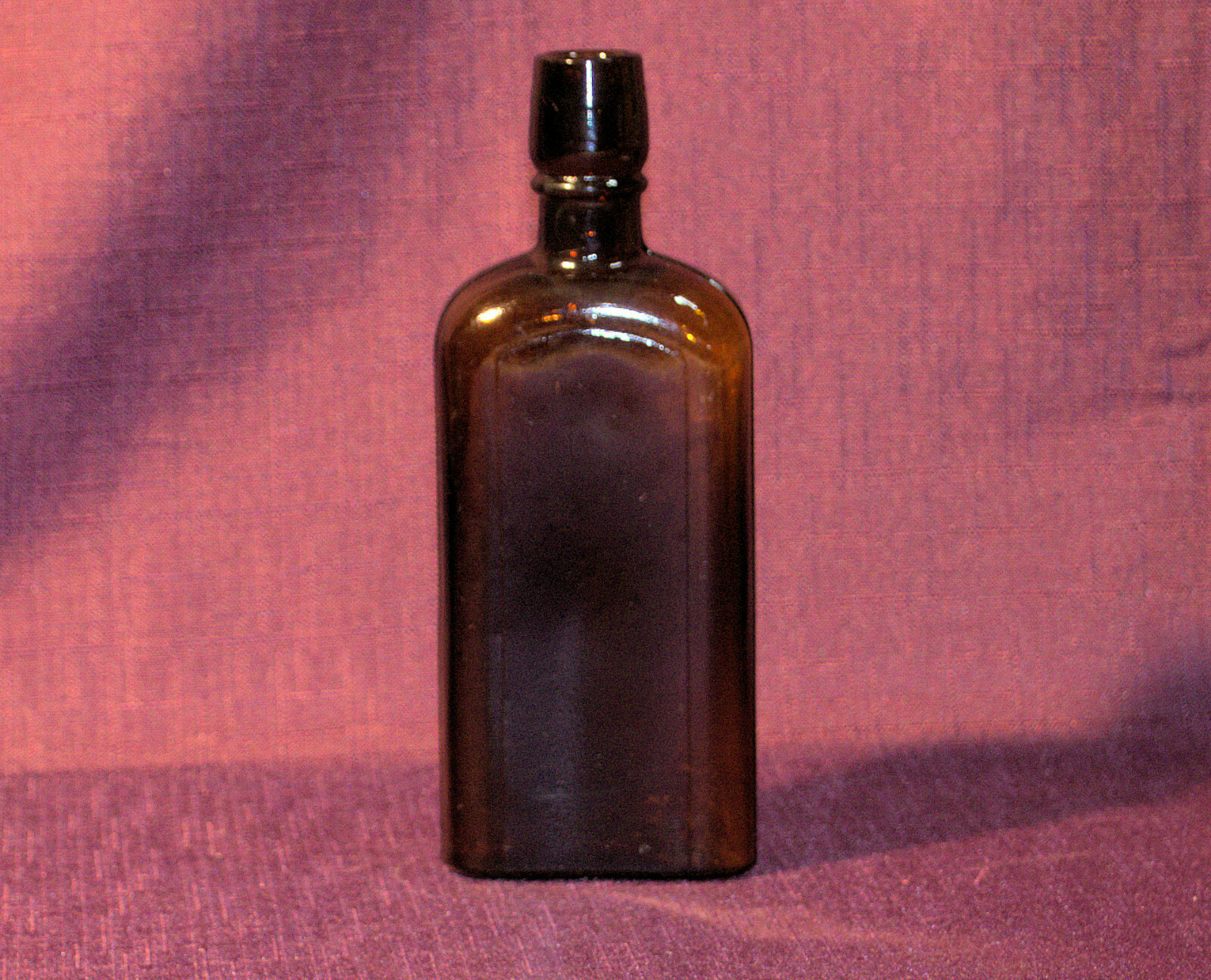 SG Co Brown Antique Liquor Flask or Medicinal Bottle 7" Tall 2.75" Across 1.5 C4
