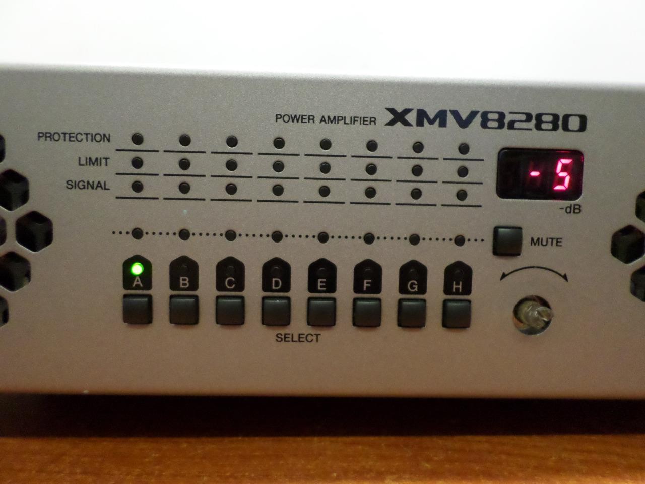 Yamaha XMV8280 8-Channel Power Amplifier