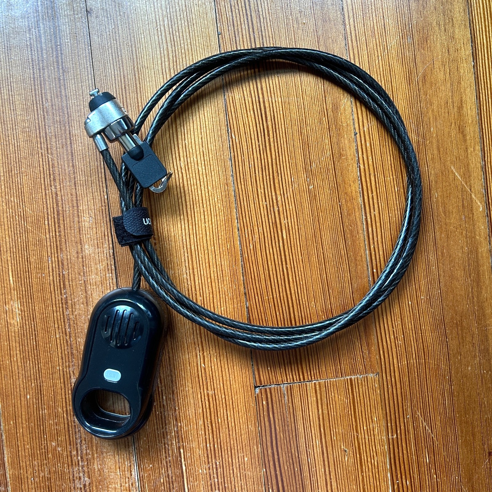 Kensington 6 Ft MicroSaver Alarmed Laptop Computer Peripheral Cable Lock K64196