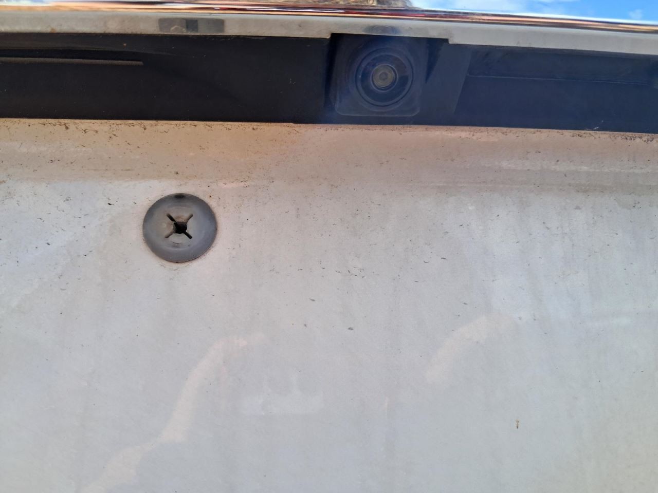 PATHFINDR 2017 Glove Box 4718184