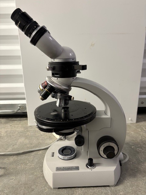 Zeiss Standard 18 Polarizing Microscope w/ Lens & Rotating Stage