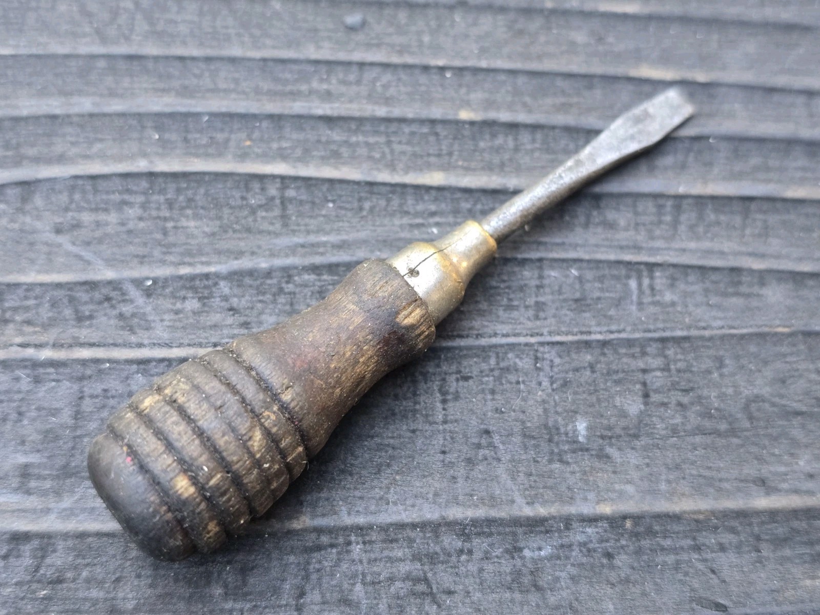 Vintage Wood Handle Flathead Screw Driver 2 7/8" Long