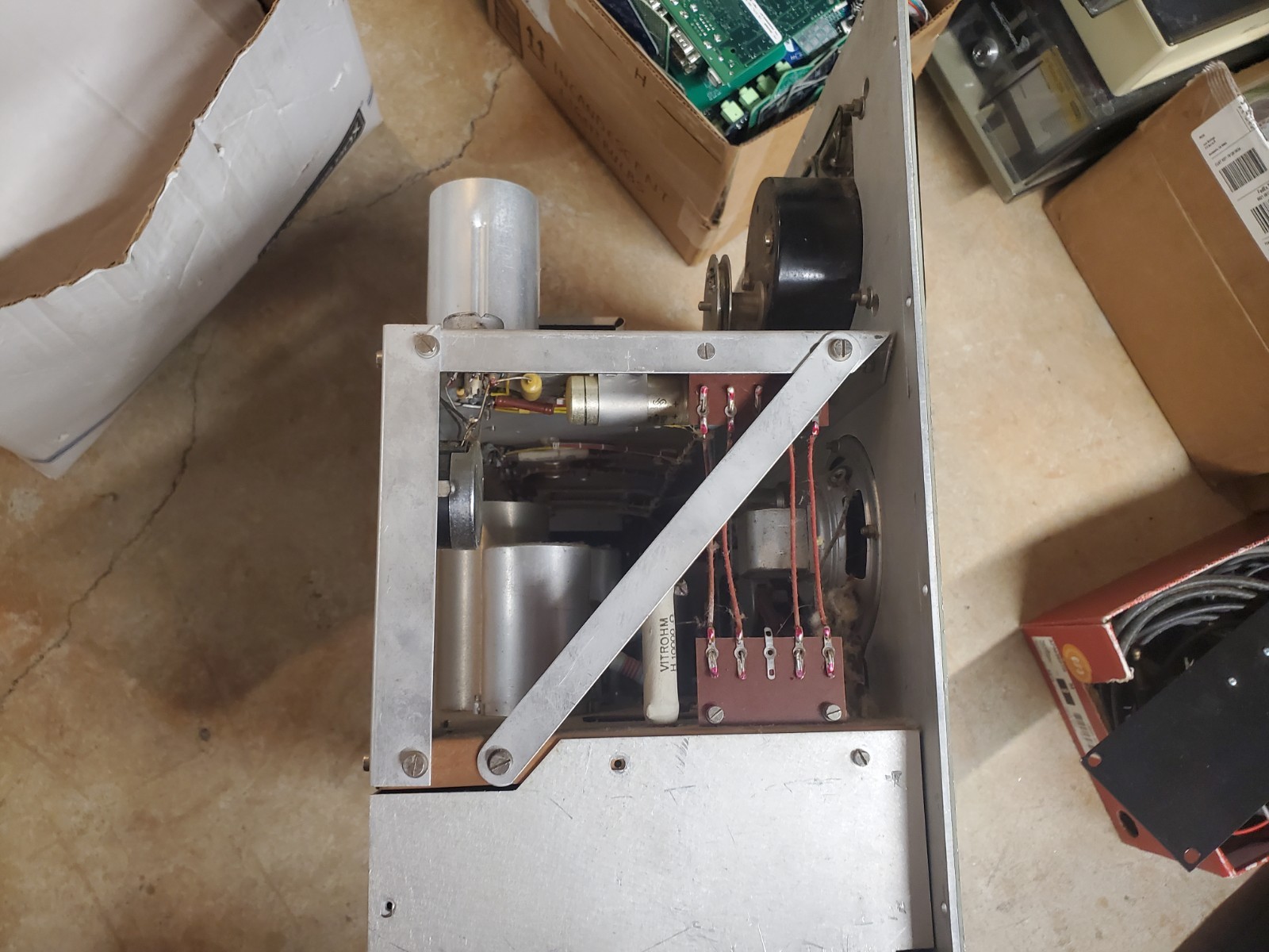 Brüel & Kjær Type 2005 heterodyne voltmeter